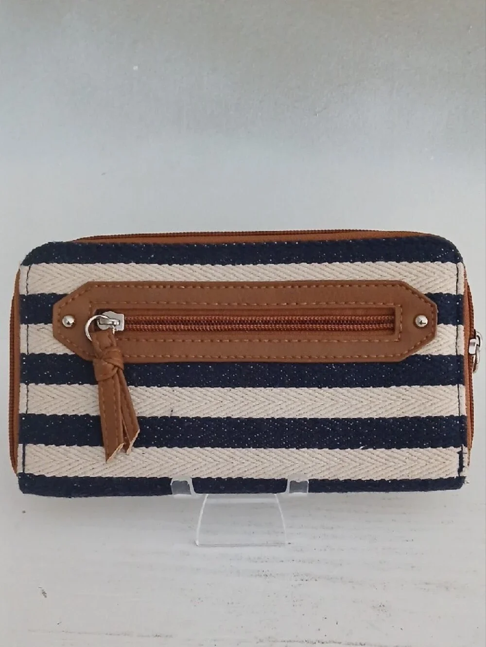 Atmosphere Navy and White Striped Men's Zip Wallet